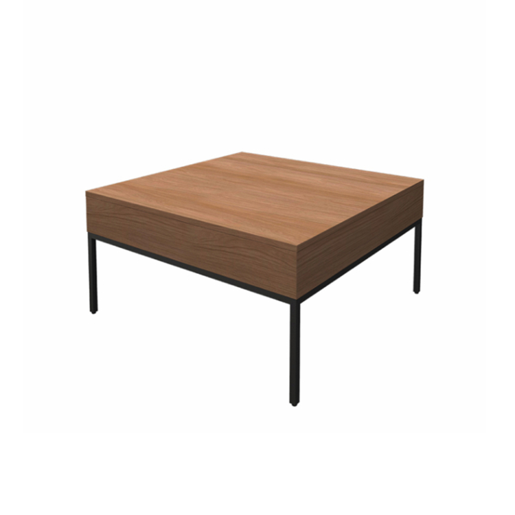 Table basse carr&eacute;e en bois