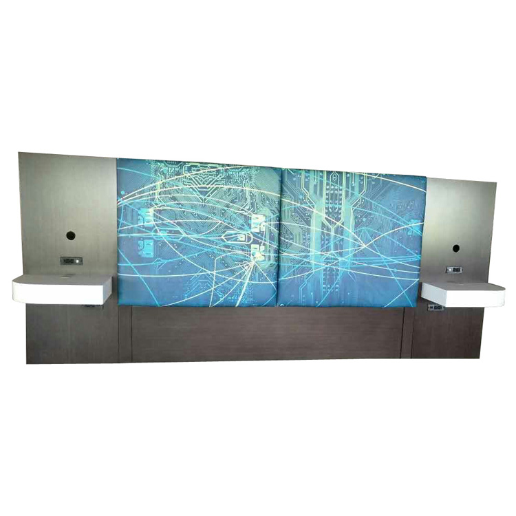 T&ecirc;te de lit roi