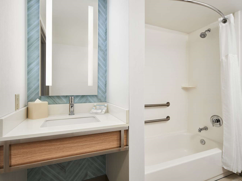 Armoires de salle de bain